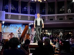 Irish dancers at Raglan Road